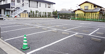 広い駐車場をご用意